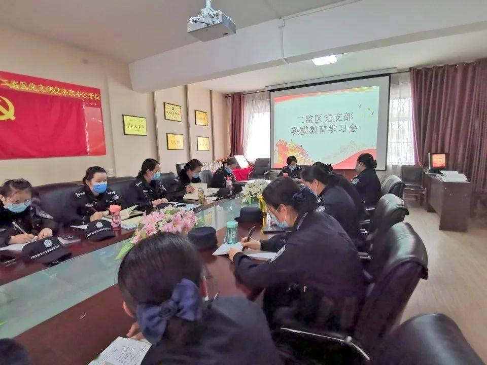 保险到底是不是智商税？游戏画面