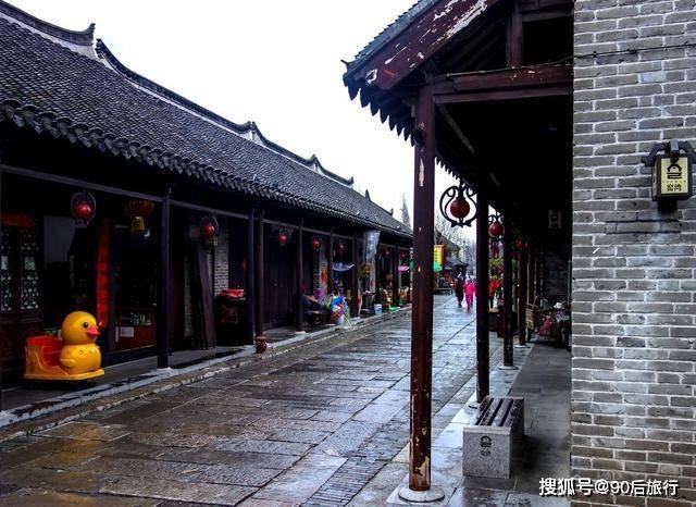 陕西西安:“返乡专列”助务工人员平安返乡